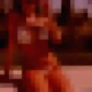 Nelly (35 ans) à Albert cherche un rencontre libertine maintenant