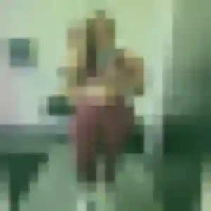 Berenice, 26 ans, en ligne à Arès pour une rencontre coquine