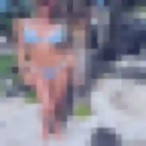 Alexandra, 31 ans, en ligne à Bain-de-Bretagne pour une rencontre coquine