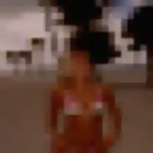 Erika, 19 ans, dispo pour rencontre libertine à Ballan-Miré