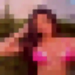 Photo de Jihane à Bandraboua (23 ans) - rencontre libertine anonyme