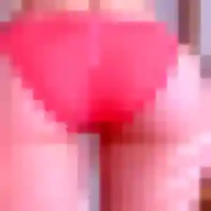Augustine, 34 ans, connectée à Bayonne pour une rencontre coquine