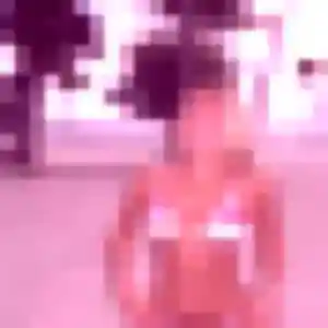 Eleonore, femme de 19 ans propose rencontre libertine à Breuillet