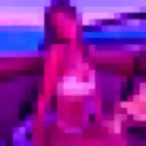 Sexy Alessandra, 28 ans à Buc - découvrir son profil