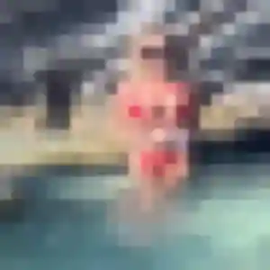 Violette, 20 ans, connectée à Castelginest pour une rencontre coquine