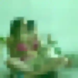 Faustine, 23 ans, connectée à Chambéry pour une rencontre coquine