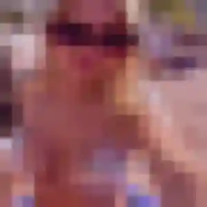 Dounia, 40 ans, dispo pour rencontre libertine à Chavanoz