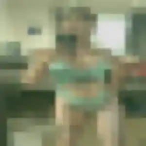 Pauline, femme de 28 ans propose rencontre libertine à Coutances