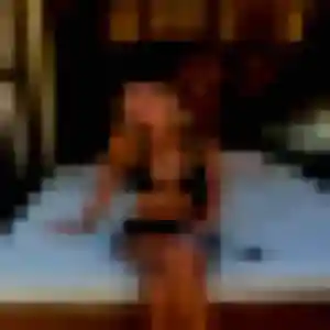 Hermine, 29 ans, cherche un rencontre libertine à Cranves-Sales