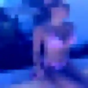 Photo de Mylene à Francheville (26 ans) - rencontre libertine anonyme