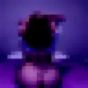 Julie, 33 ans, connectée à Gardanne pour une rencontre coquine