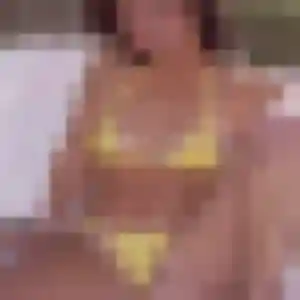 Photo exclusive de Yolande, 25 ans à Grand-Couronne - plan discret