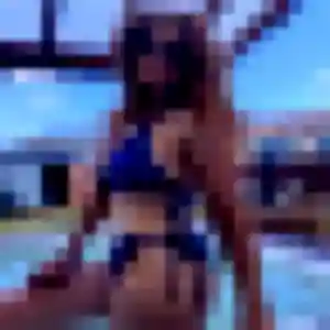 Rejoins Rosemarie, 19 ans à Houdain en privé