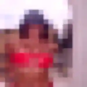 Photo exclusive de Geneve, 21 ans à Le Pontet - plan discret
