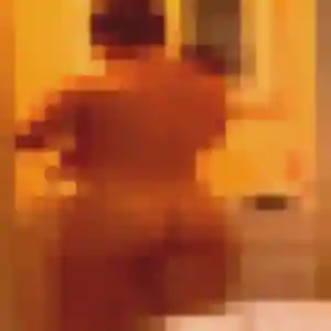 Contacte Aisha, 21 ans à Lucciana en privé