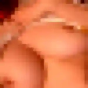 Helene, 22 ans, en ligne à Marolles-en-Hurepoix pour une rencontre coquine