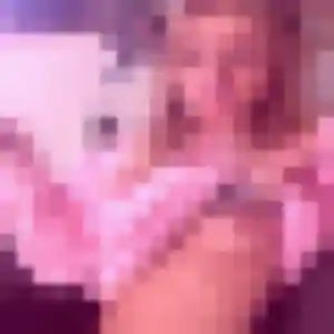 Laura, 23 ans, connectée à Mauges-sur-Loire pour une rencontre coquine