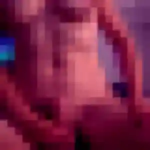 Salima, 21 ans, connectée à Mende pour une rencontre coquine