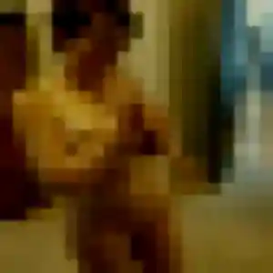 Sexy Domitille, 28 ans à Montfort-sur-Meu - voir sa photo