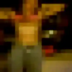 Contacte Emmanuelle, 27 ans à Montfort-sur-Meu en privé