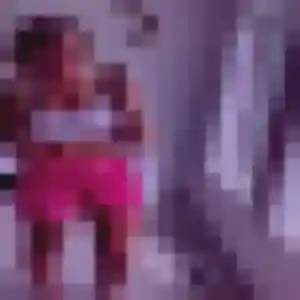 Ninon, 19 ans, connectée à Noisy-le-Sec pour un rencontre libertine