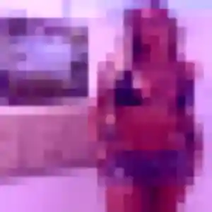 Violette, fille de 32 ans propose rencontre libertine à Plaisir