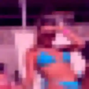Photo de Celine à Plouigneau (24 ans) - rencontre libertine discret