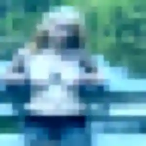 Estelle, 27 ans, connectée à Ploumagoar pour une rencontre coquine