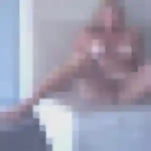 Sexy Julie, 25 ans à Ploumagoar - voir sa photo