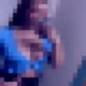 Photo de Debora à Privas (27 ans) - rencontre libertine anonyme