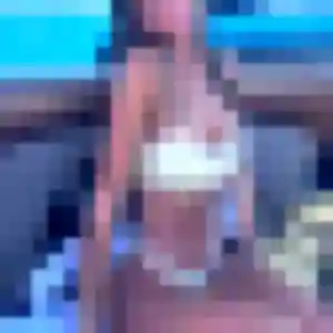 Tessa, 34 ans, dispo pour rencontre libertine à Reyrieux