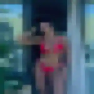 Photo de Nina à Saint-Girons (26 ans) - rencontre libertine anonyme