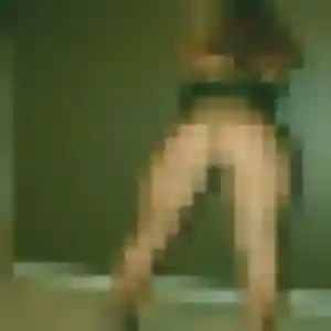 Ava, femme de 39 ans cherche rencontre libertine à Saint-Junien