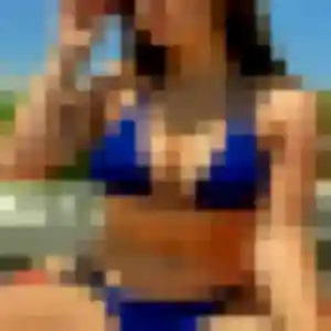 Sexy Soraya, 21 ans à Saint-Junien - voir sa photo