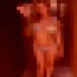 Fabienne, femme de 25 ans propose rencontre libertine à Saint-Lys