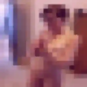Belle Kelly, 21 ans à Servian - voir sa photo