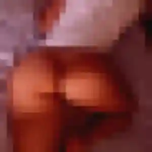 Ursula, femme de 29 ans propose rencontre libertine à Tourves